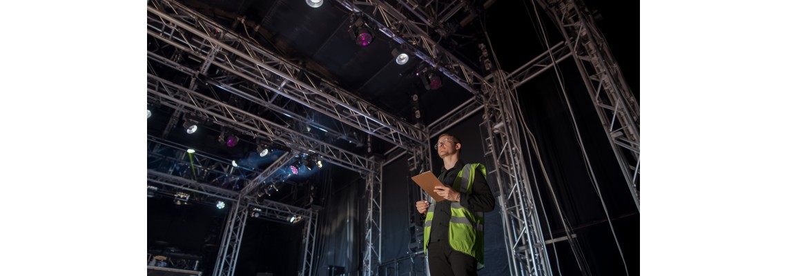 Normative europee e italiane sulla stabilità di americane e tralicci per lo spettacolo