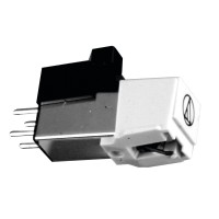 OMNITRONIC S-15: Sistema di Pick-Up Economico per Giradischi Professionali