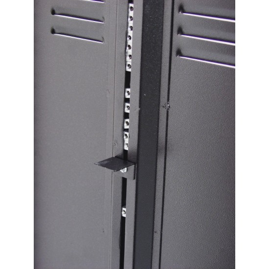 ROADINGER Rack in Acciaio Verniciato a Polvere 12U - Ideale per Amplificatori e Installazioni Fisse