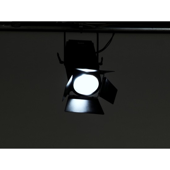 EUROLITE LED THA-150F: Proiettore Fresnel per Illuminazione Teatrale con Zoom Motorizzato