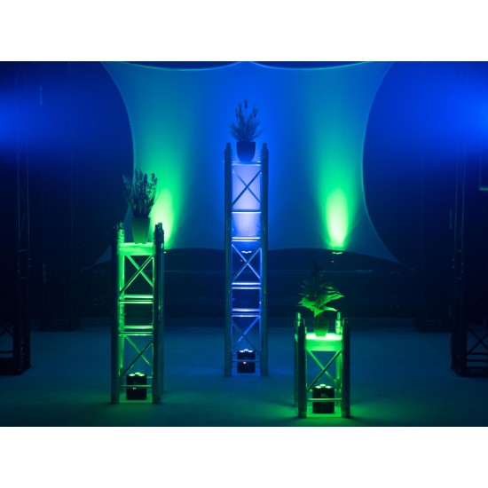 EUROLITE AKKU TL-3 QCL RGB+UV: Proiettore LED Trusslight a Batteria per Effetti di Luce Professionali