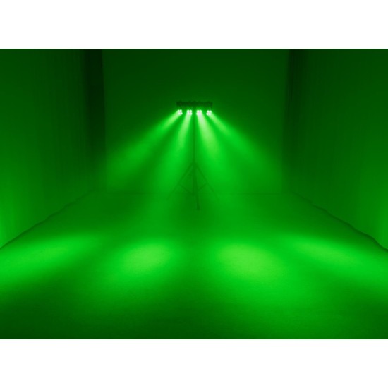 EUROLITE LED KLS-180: Set Luci Compatte con Effetti RGBW e Strobo per DJ e Eventi