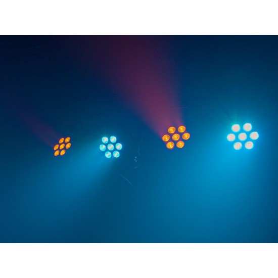 EUROLITE LED KLS-3002 MK2: Sistema Luci Compatto per Effetti Scenografici con AirW Wireless