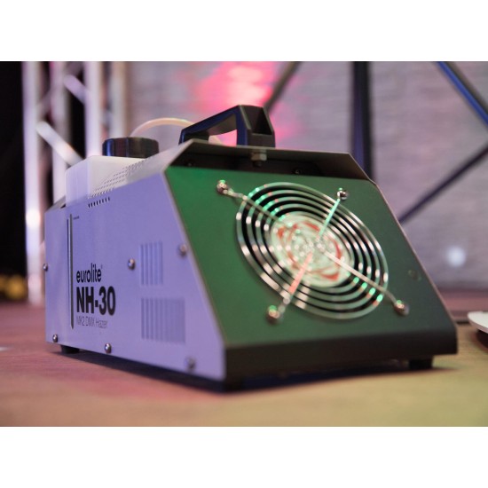 EUROLITE NH-30 MK2 Macchina del Fumo DMX 720W con Timer, Radiocomando e Serbatoio LED