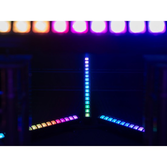 EUROLITE LED IP T-PIX 16 QCL Beam Bar: Barra Luce Professionale per Effetti Scenografici IP65