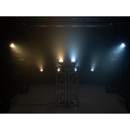 Proiettore LED IP65 Eurolite 3x8W QCL RGBW per Effetti Scenografici