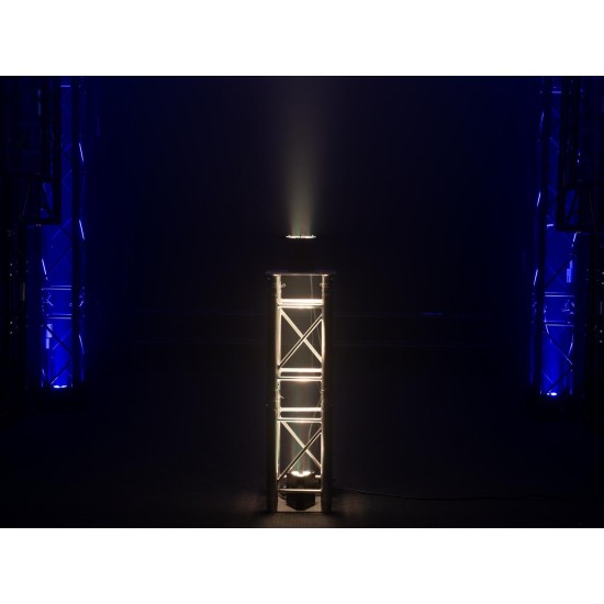 EUROLITE LED IP TL-3 QCL Trusslight RGBW 30W per Illuminazione Scenografica Esterna