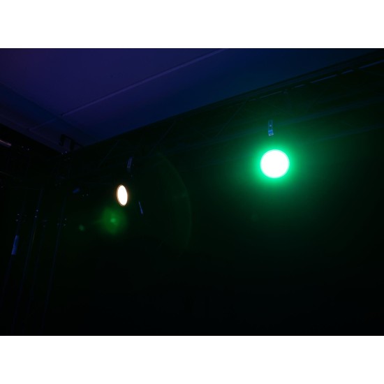 Eurolite LED SLS-30 COB QCL Floor: Proiettore LED Professionale RGBW con Effetti DMX
