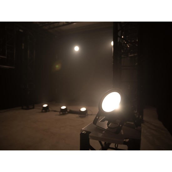 Eurolite LED SLS-30 COB WW Floor: Faro LED da Palco con Telecomando