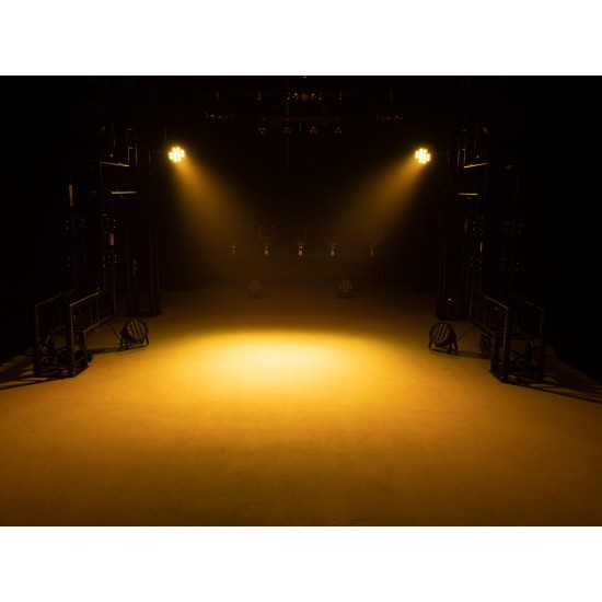Eurolite LED SLS-12 QCL Floor Spot RGBW con Telecomando IR e Controllo DMX