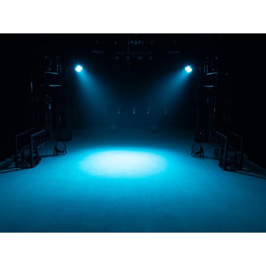Eurolite LED SLS-12 QCL Floor Spot RGBW con Telecomando IR e Controllo DMX