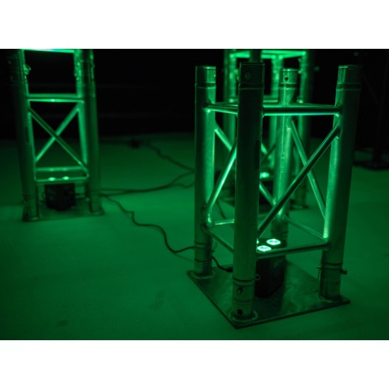 EUROLITE LED TL-3 RGB+UV: Illuminazione Truss e Uplight Professionale