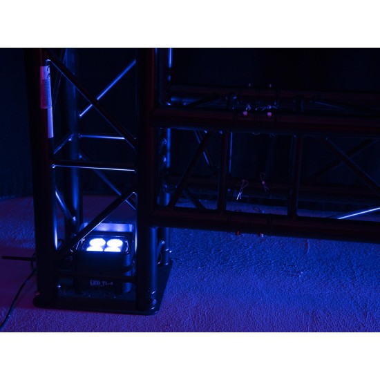 EUROLITE LED TL-4 QCL RGB+UV Trusslight: Luce Scenografica Professionale con Effetti DMX