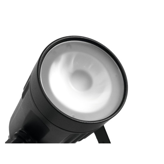 EUROLITE LED PST-15W MK2: Proiettore COB RGBW per Illuminazione Scenografica