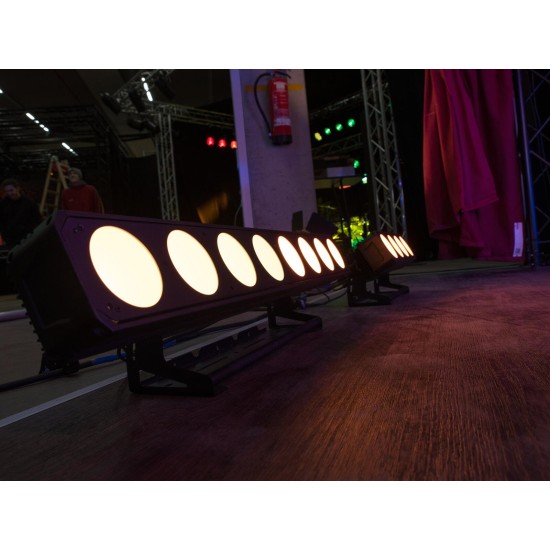 EUROLITE LED PMB-8 COB QCL 30W: Barra LED Professionale con Effetti RGBW e Telecomando