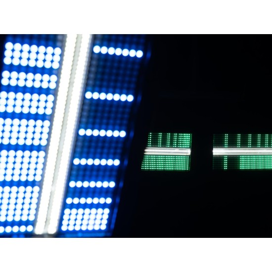 EUROLITE LED Mega Strobe Panel 812: Proiettore LED da Palco con Effetto Luce DMX e RGB