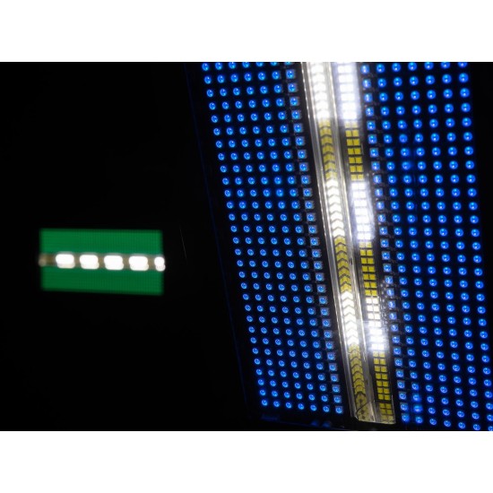 EUROLITE LED Mega Strobe Panel 812: Proiettore LED da Palco con Effetto Luce DMX e RGB