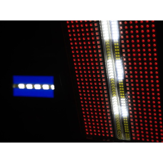 EUROLITE LED Mega Strobe Panel 812: Proiettore LED da Palco con Effetto Luce DMX e RGB
