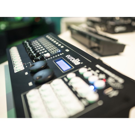 Eurolite DMX Move Controller 512 PRO: Console Fader Motorizzati per Effetti Luce Professionali