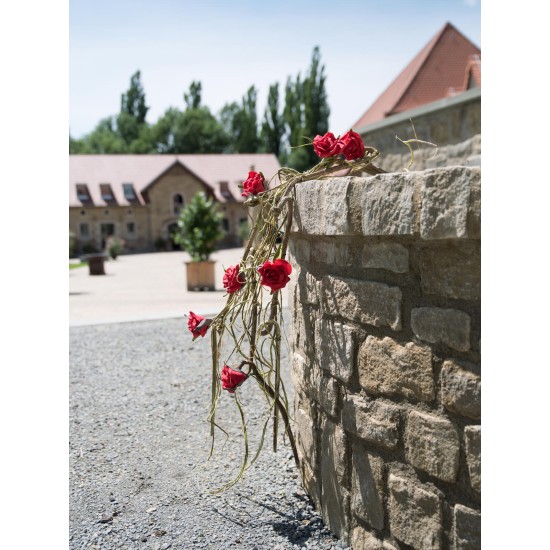 Ghirlanda di Rose EUROPALMS in EVA, Artificiale, Rossa - Alta Qualità per Uso Esterno