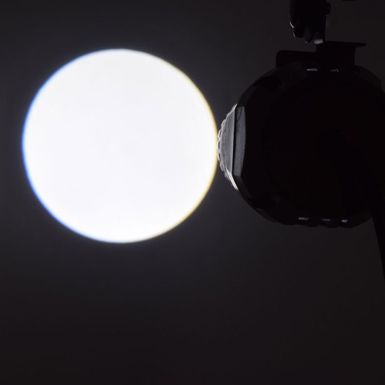 Faretto LED RGBW 10W: Illuminazione Scenografica Compatta per Eventi e Locali