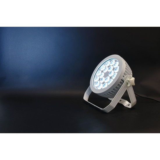 Faro LED Silenzioso 18 x 12W RGBWA/UV per Eventi e Ambienti Silenziosi
