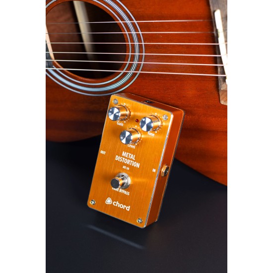 Pedale Distorsore MT-50 per Chitarra: Potente Effetto per Metal e Hard Rock