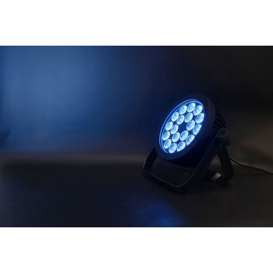 Proiettore LED Fanless 18x12W RGBWA/UV per Spettacoli Silenziosi